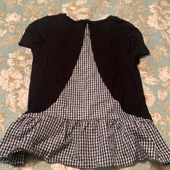 Cute peplum style top - Picture 3 of 3